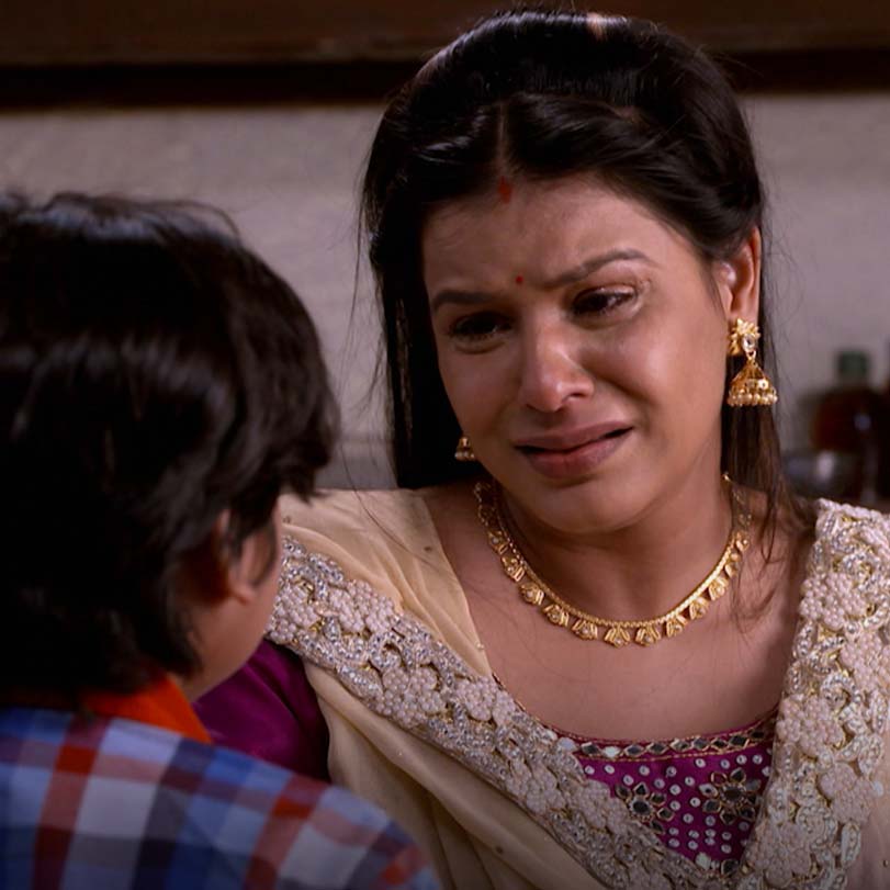Manu helps Rakvi when he learns that Susheel wants her to abort her da