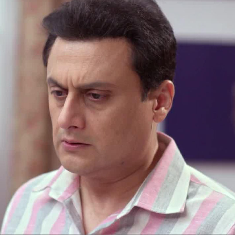 Kirti's father disapproves of her marriage to Rohan