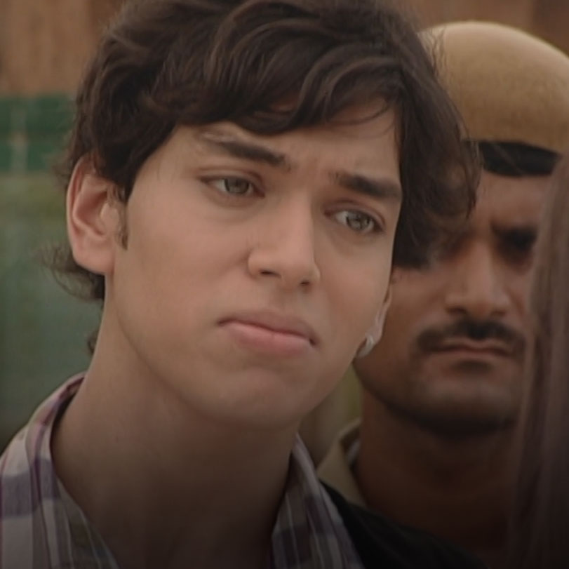 Khaldoun puts his life at risk to save Rasha but will his plan work?