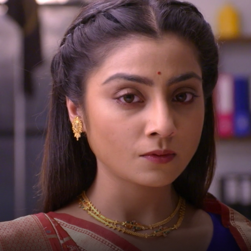 Pooja offers Bella a job at Narine's Company, will she agree?