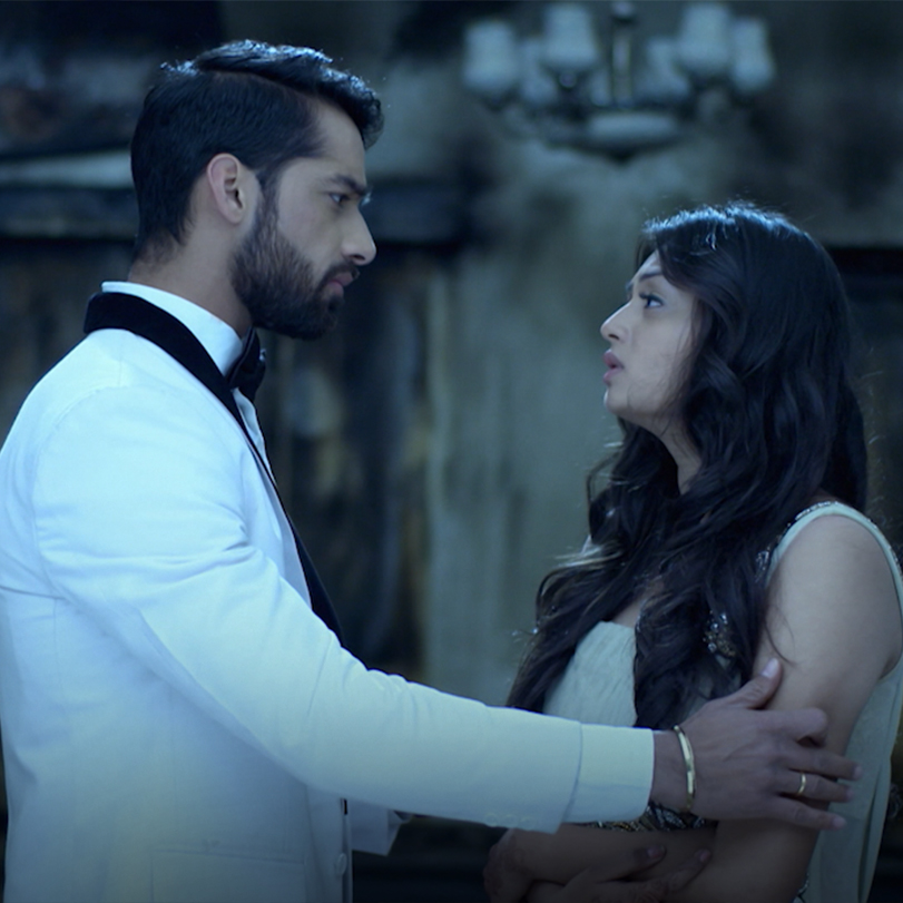 A huge fire in Mehak’s house, but Shaurya finds the perfect solution t