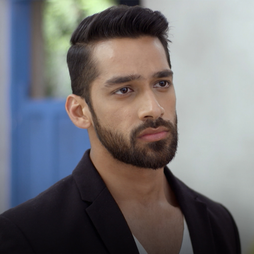 Shaurya tries his best to fix what his family has broken
