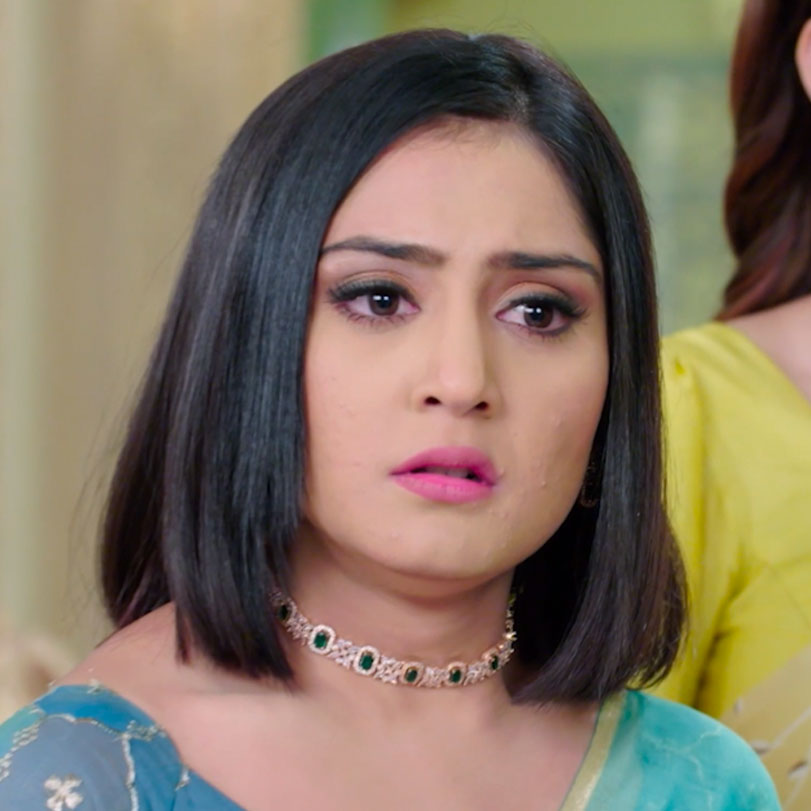 Rati is in poor health after discovering that Aunt Ogra poisoned her