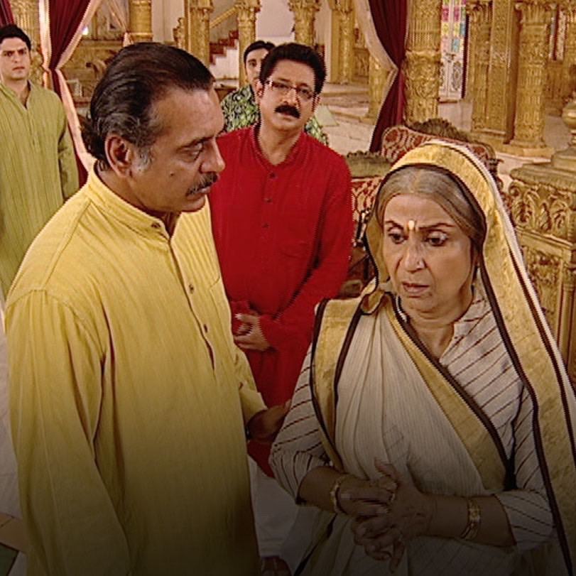 Ranjeet threatens Pratipa he would hurt Karan and Kanika.
