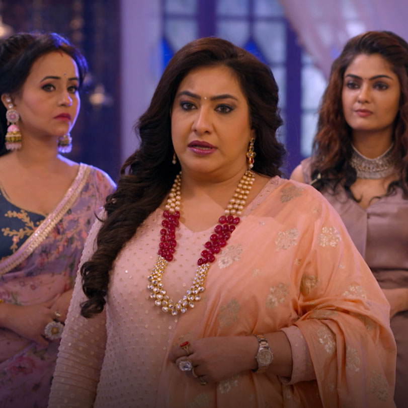 Pushpa plans to snatch Choti Guddan’s child and give it to Nia