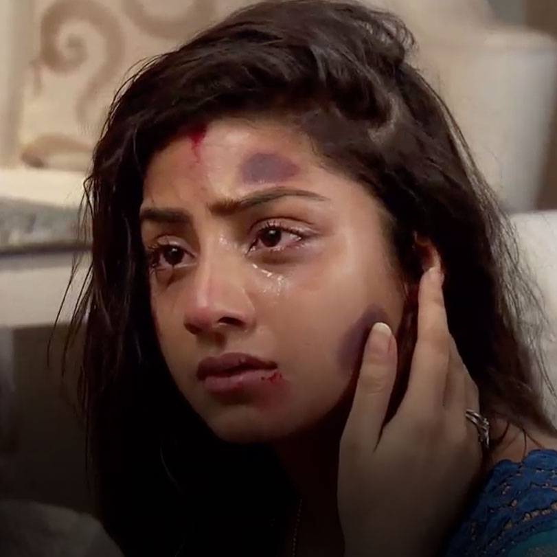 Urmi looses consciousness and is in a critical condition, what did Sam