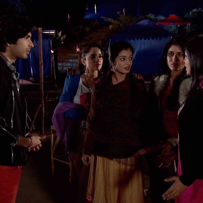 Omira’s revenge from Haider, backfires on her. However, will Zoya surv