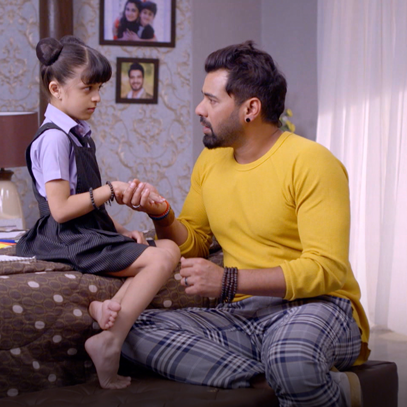 What will happen when Abhi talks to the first time with her daughter ?