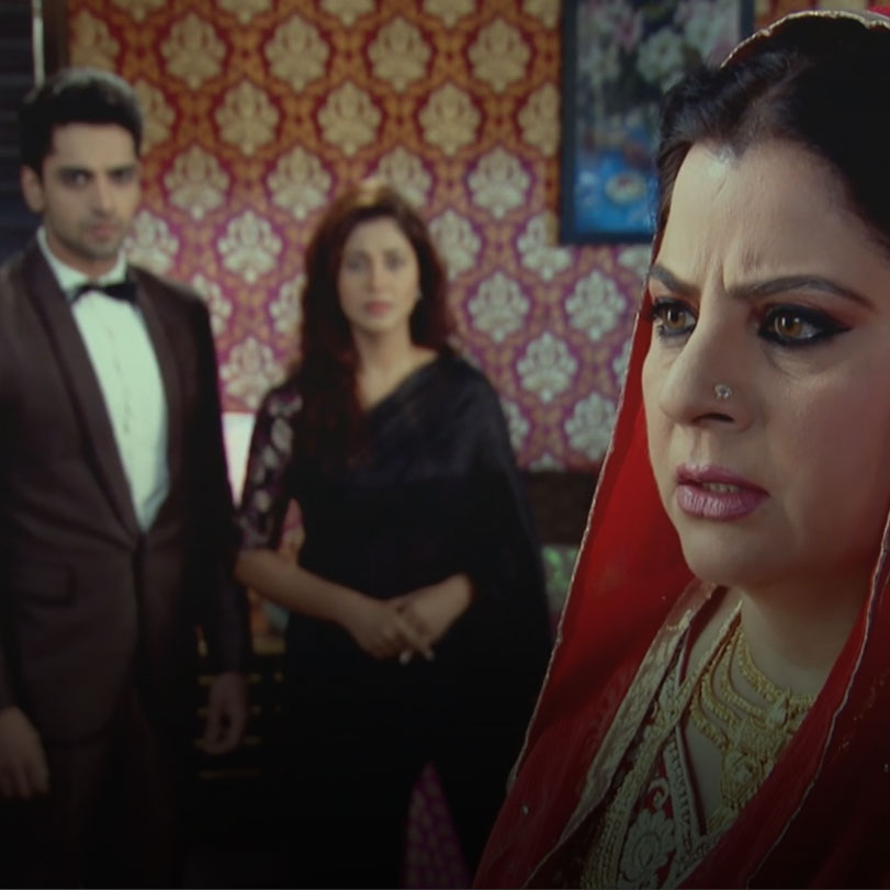 Razia reveals the story behind her fake death to Shadi. Moreover, will