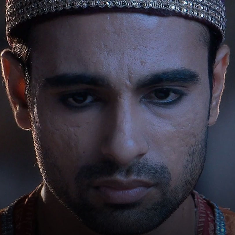 Rokayah is trying to convince King Jalal to punish Rashed