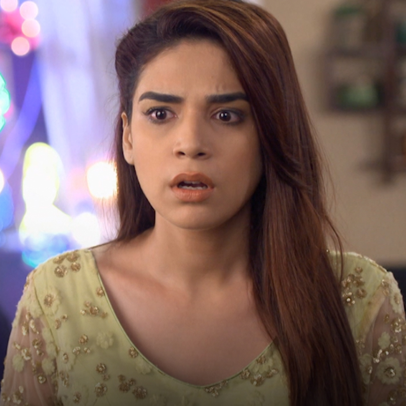 Shristi exposes what Shirleen did on that night and tells her sister. 
