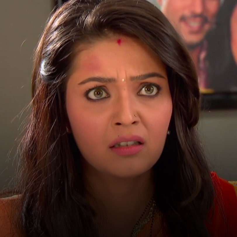 Shivani got harass by someone what is the reaction of Rajo