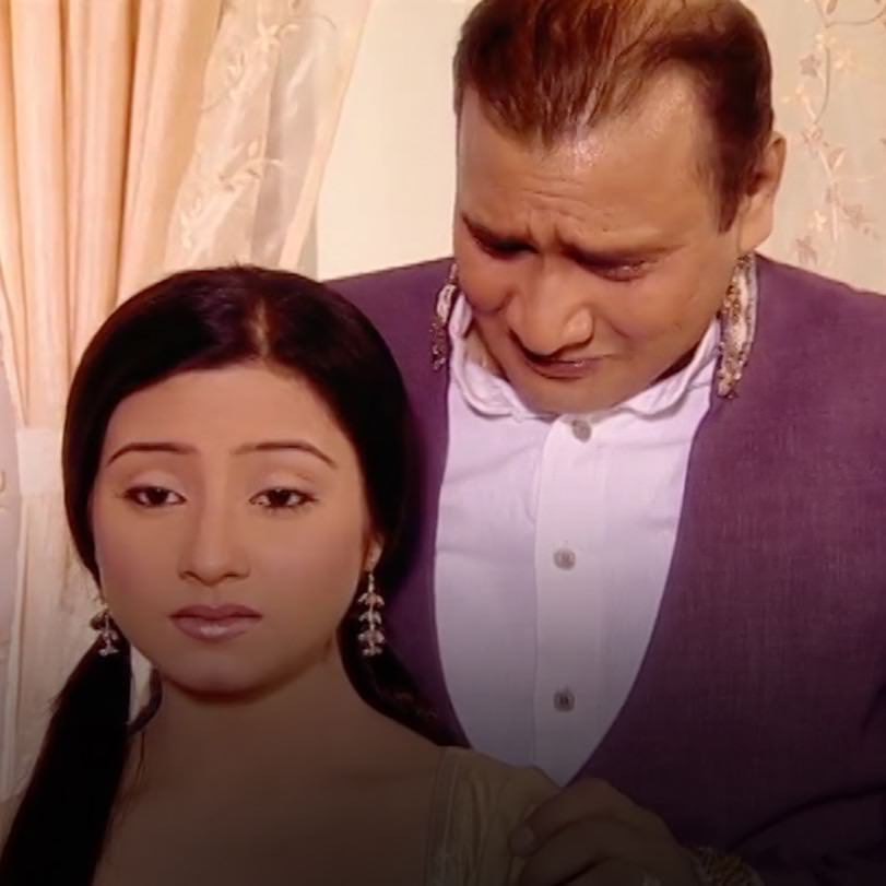Mr. Singaniya convinces Arjun to meet Priyam with Preem’s help.